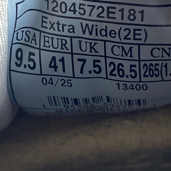 Brooks Ghost max 3 women’s shoe size 9.5 wide - Picture 13 of 13